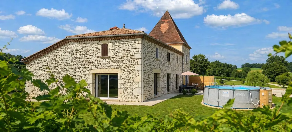 Gîte LAUBIE, vue imprenable en Lot-et-Garonne limite Dordogne