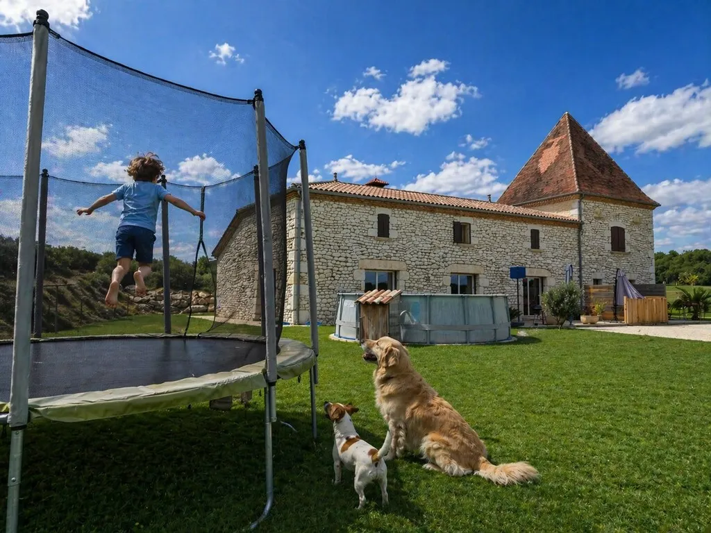 Gîte LAUBIE, vue imprenable en Lot-et-Garonne limite Dordogne