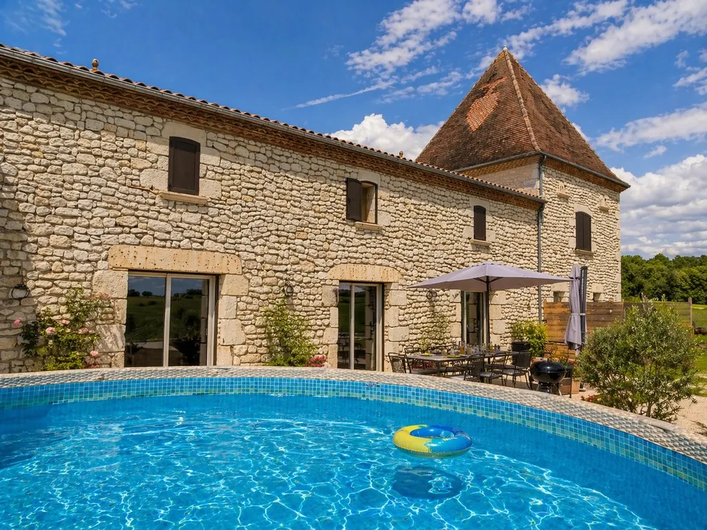 Gîte LAUBIE, vue imprenable en Lot-et-Garonne limite Dordogne