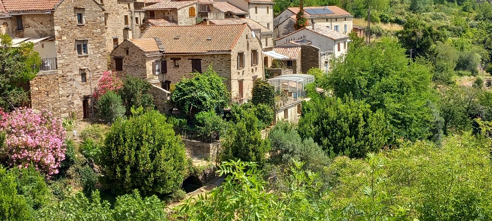 Maison de village avec piscine