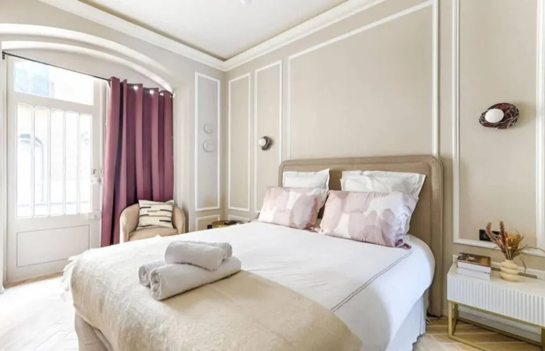 Appartement 2 pièces avec vue Tour Eiffel - Paris 15ème