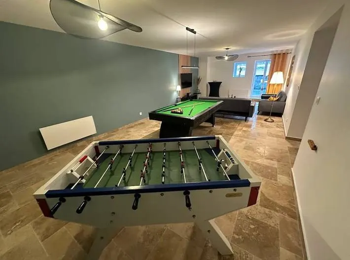 Gite 70 m2 ,jardin ombragé,vulcania