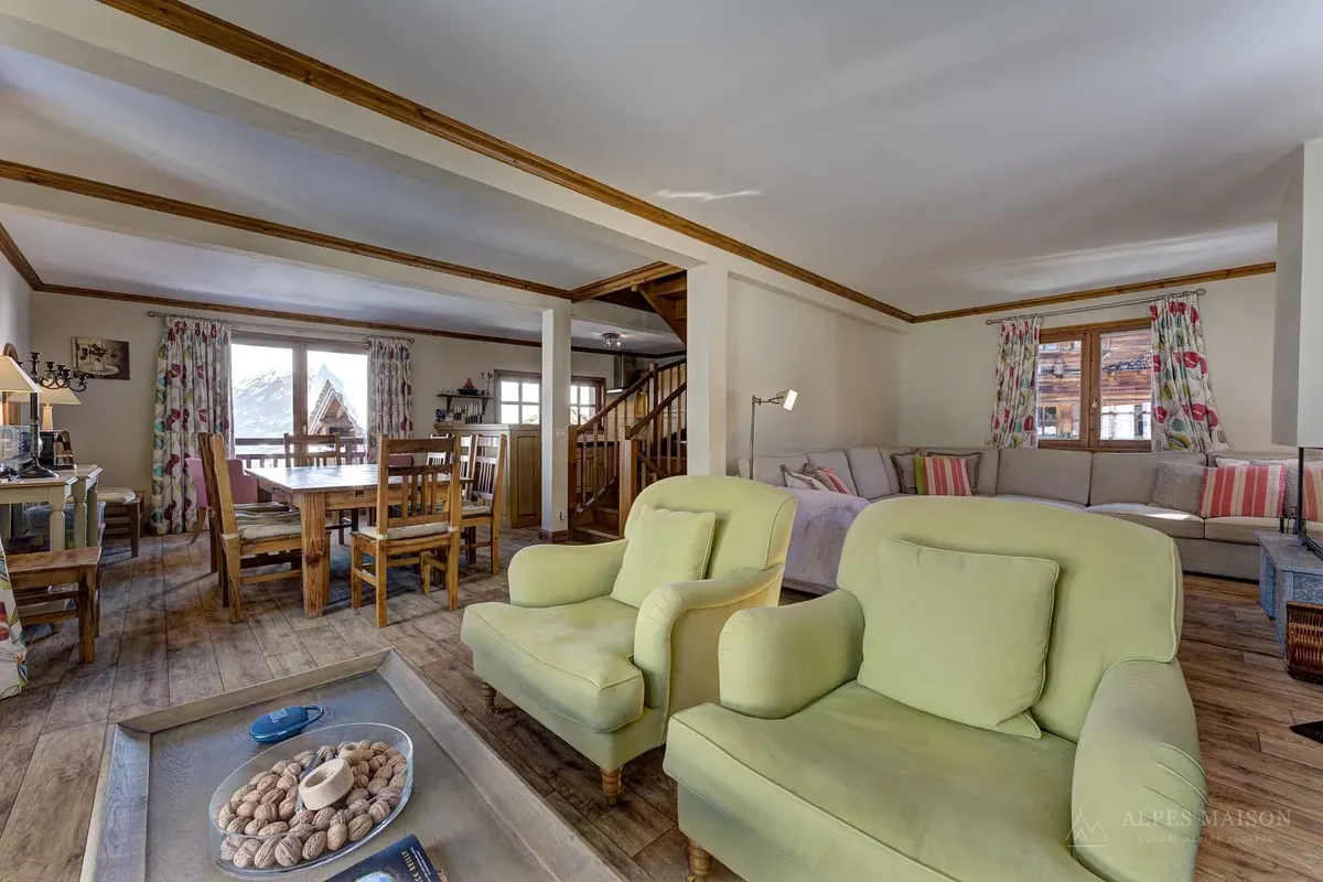 Three Valleys Escape — Alpes Maison